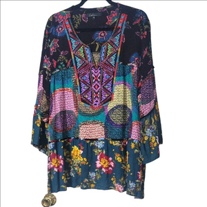CALEOAS graphic tunic-style top, Boho, Flowy 3X, Embroidered